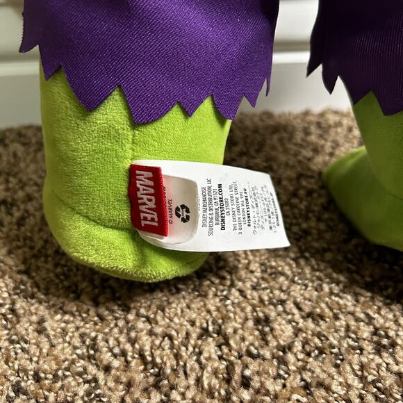 Incredible Hulk Marvel Plush 16 Inch Jointed Arms fully rotate Disney store - Picture 6 of 13
